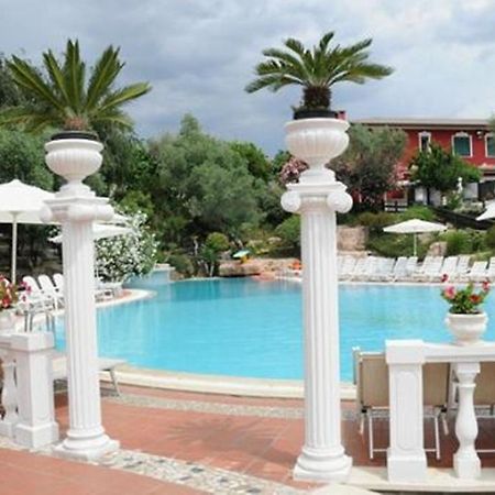Hotel Villa Pigalle Tezze sul Brenta Esterno foto