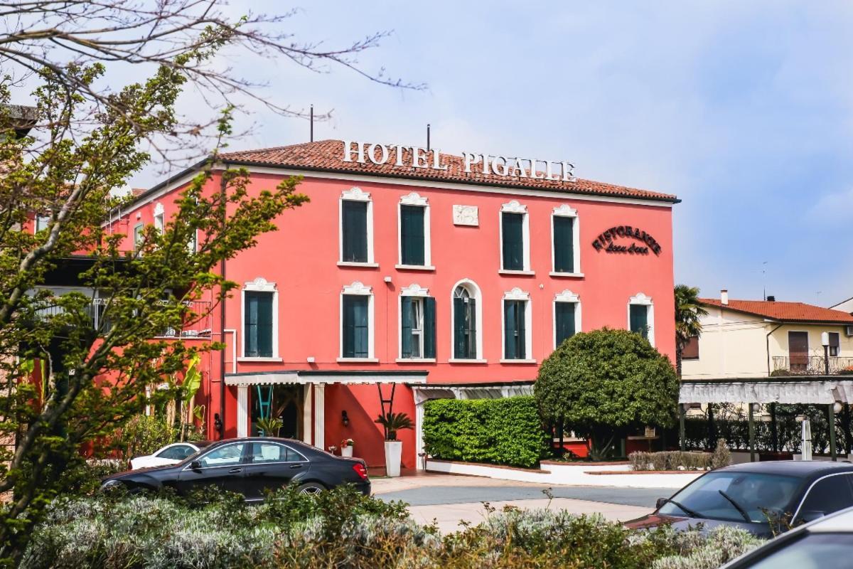 Hotel Villa Pigalle Tezze sul Brenta Esterno foto