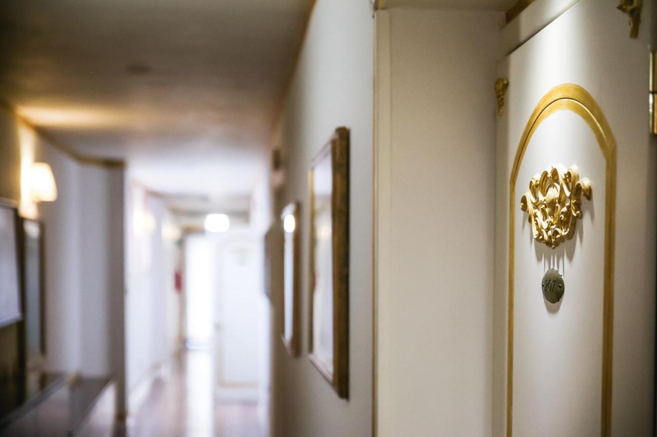 Hotel Villa Pigalle Tezze sul Brenta Esterno foto