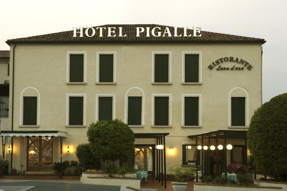 Hotel Villa Pigalle Tezze sul Brenta Esterno foto