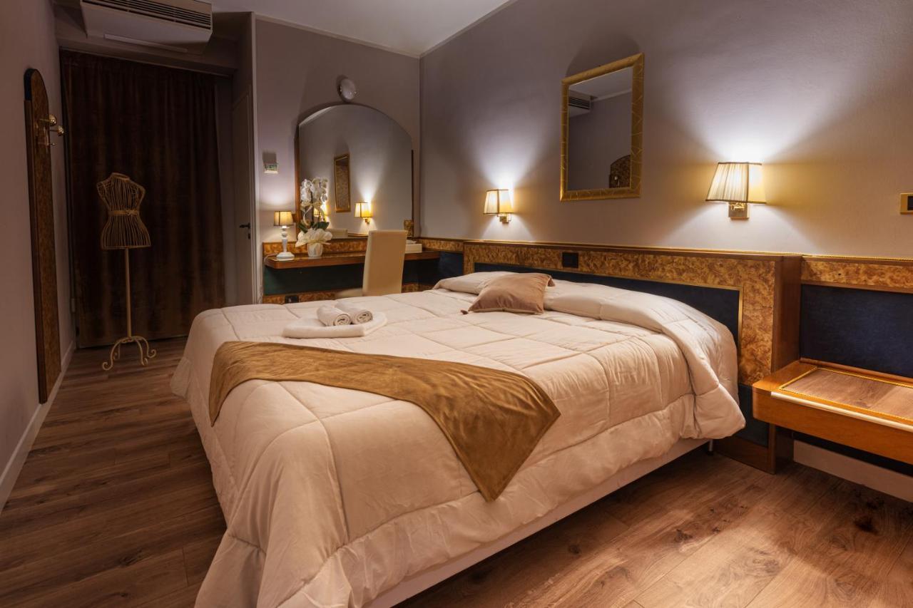 Hotel Villa Pigalle Tezze sul Brenta Esterno foto