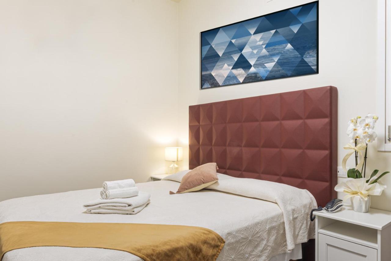 Hotel Villa Pigalle Tezze sul Brenta Esterno foto