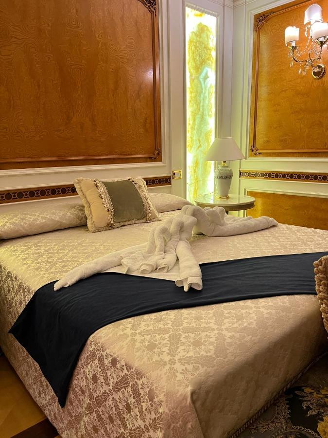 Hotel Villa Pigalle Tezze sul Brenta Esterno foto