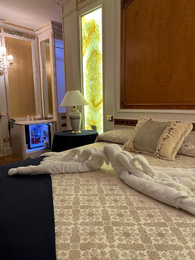 Hotel Villa Pigalle Tezze sul Brenta Esterno foto